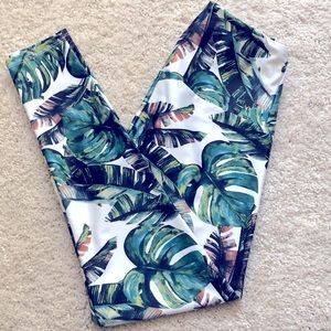 Onzie Palm Leggings
